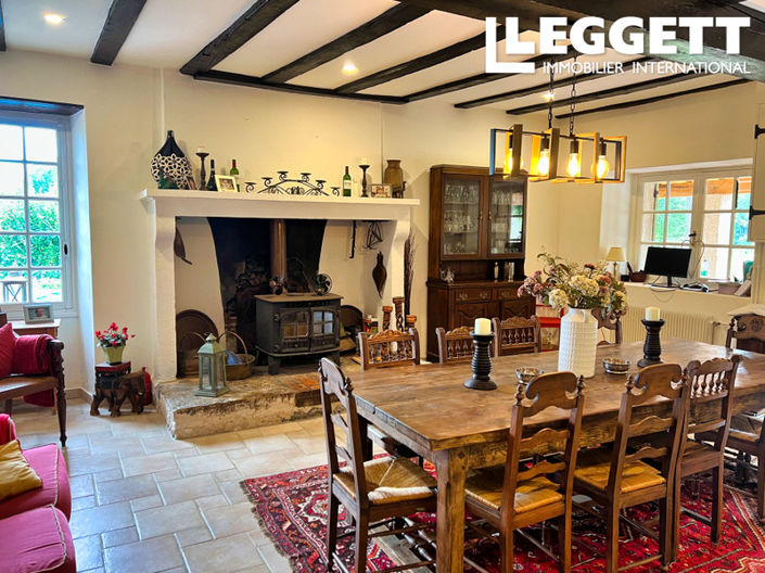 Image No.3-6 Bed House for sale