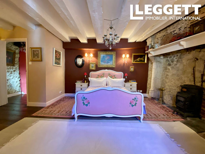 Image No.9-4 Bed House for sale
