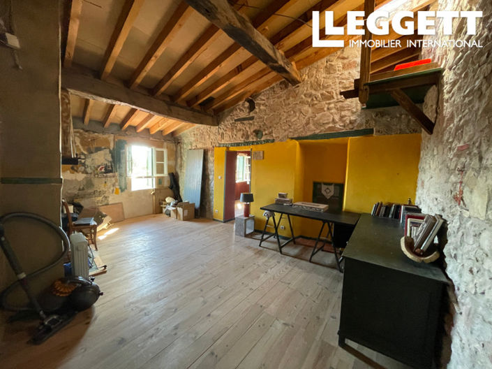 Image No.8-2 Bed House for sale