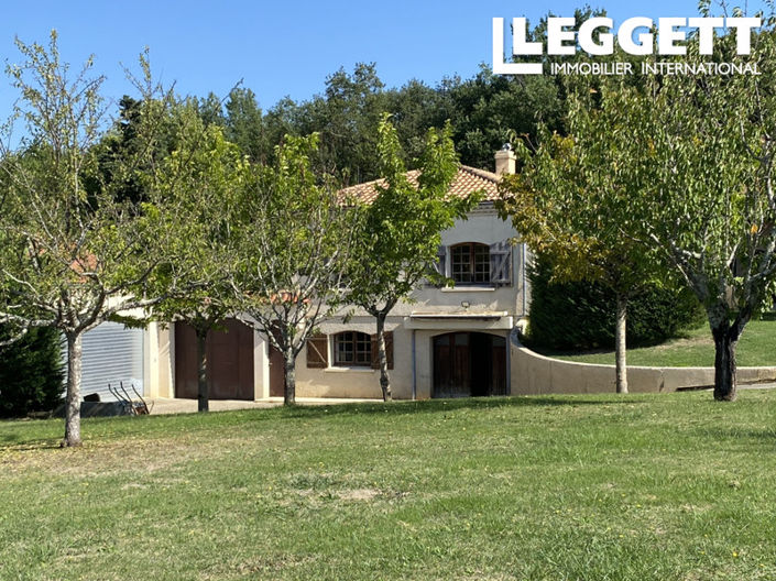 Image No.8-5 Bed House for sale