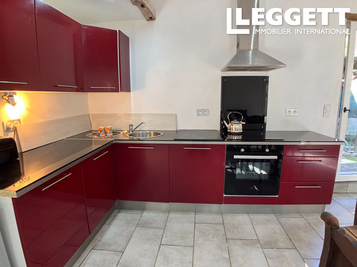 Image No.5-2 Bed House for sale