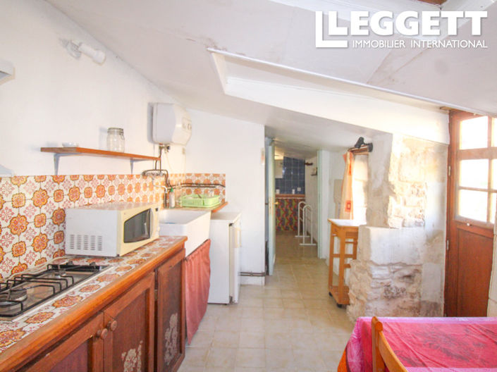 Image No.10-3 Bed House for sale