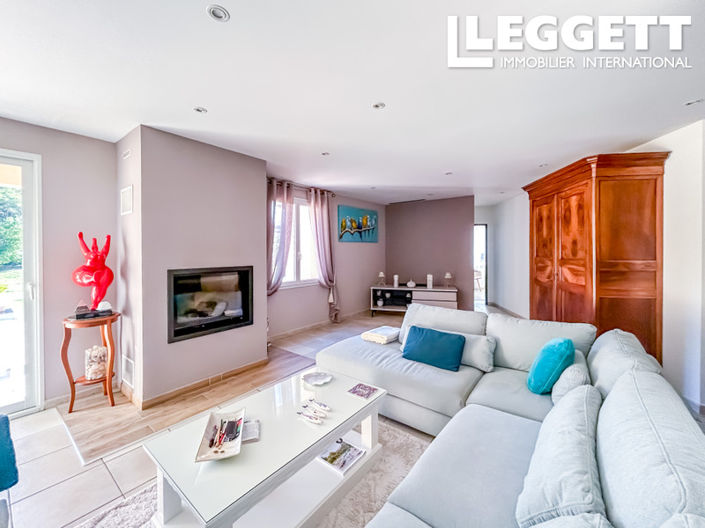 Image No.7-4 Bed House for sale