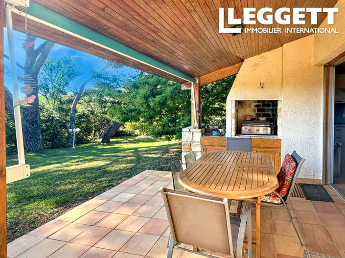 Image No.10-4 Bed House for sale