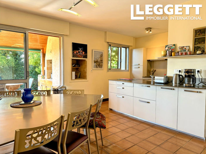 Image No.3-4 Bed House for sale
