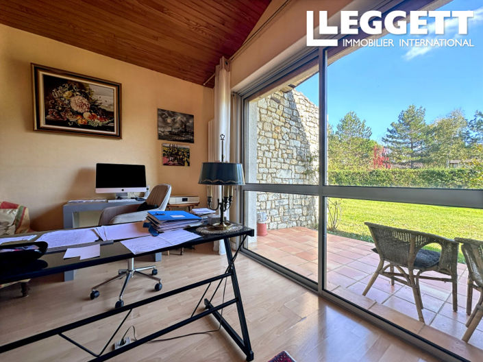 Image No.6-4 Bed House for sale