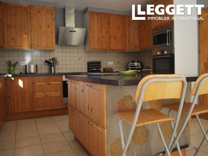 Image No.3-4 Bed House for sale