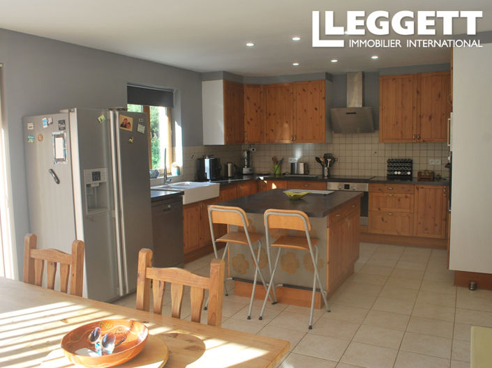 Image No.5-4 Bed House for sale