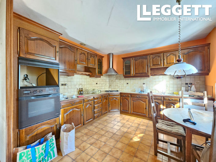 Image No.3-4 Bed House for sale