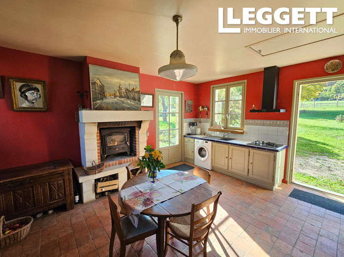 Image No.10-5 Bed Chateaux for sale