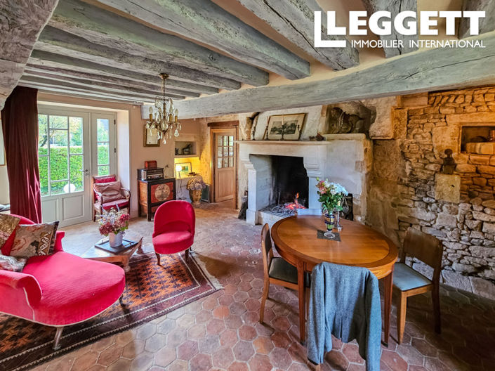 Image No.2-Châteaux de 5 chambres à vendre à Orne