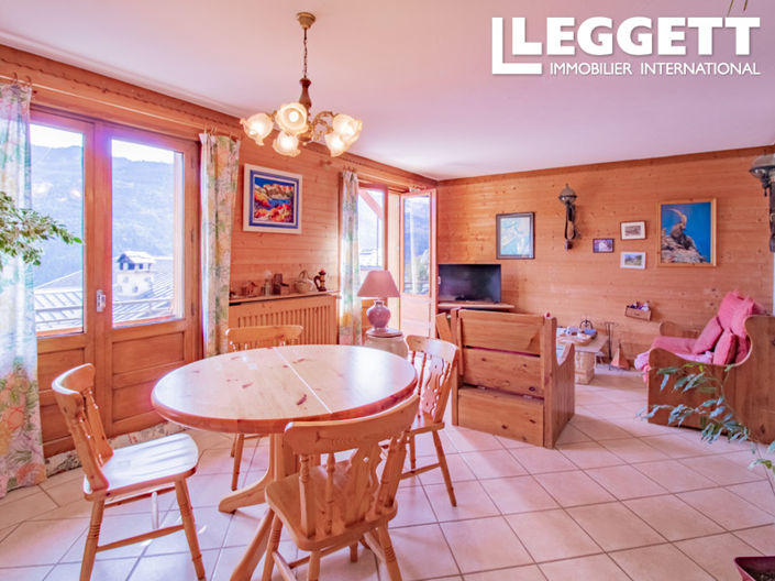 Image No.2-5 Bed House for sale