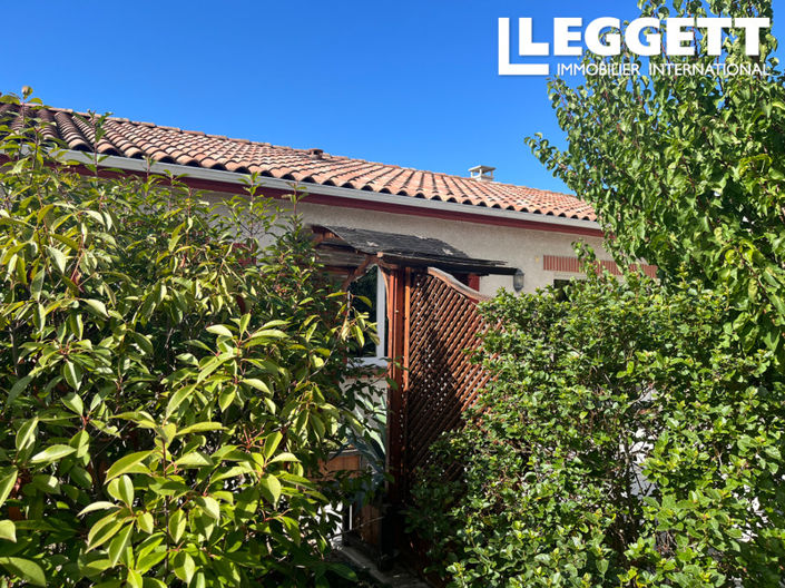 Image No.2-4 Bed House for sale