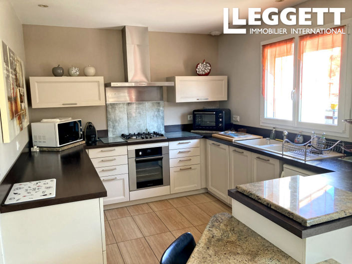 Image No.4-4 Bed House for sale