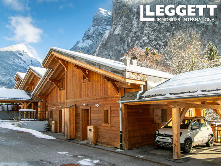 Image No.2-4 Bed House for sale