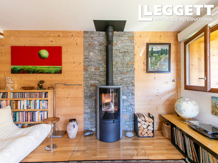 Image No.3-4 Bed House for sale