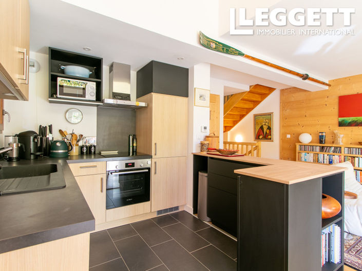 Image No.6-4 Bed House for sale