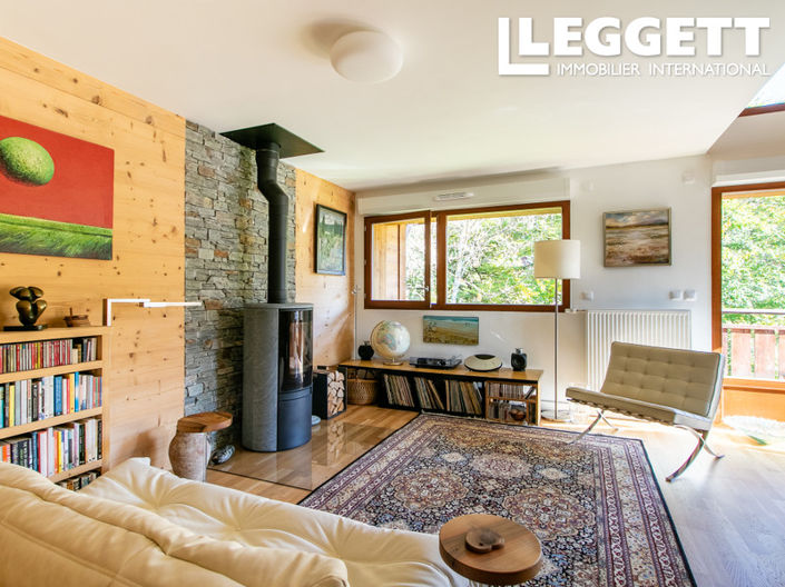 Image No.8-4 Bed House for sale