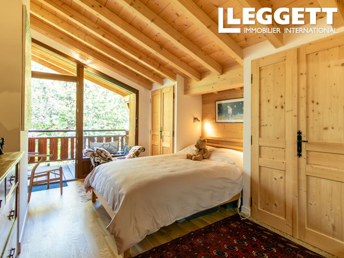 Image No.9-4 Bed House for sale