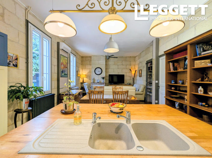 Image No.2-5 Bed House for sale