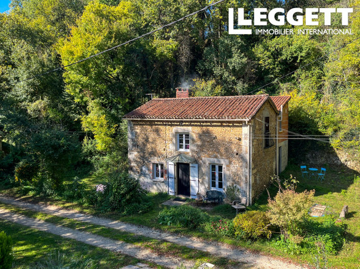 Image No.3-Maison de 5 chambres à vendre à Charroux