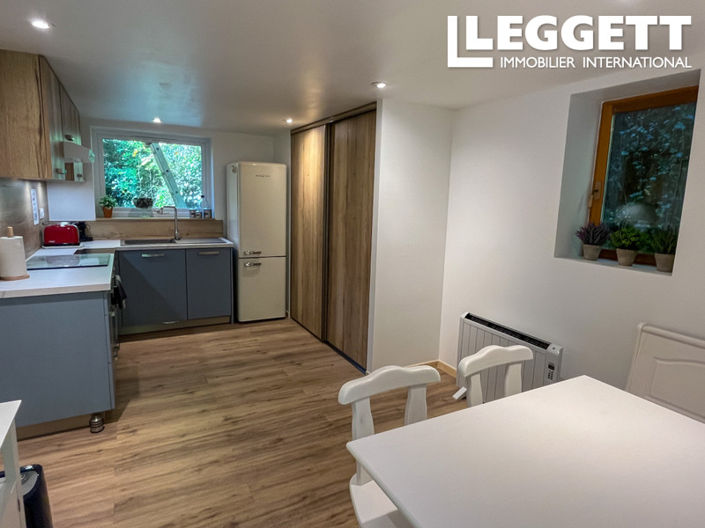 Image No.6-5 Bed House for sale