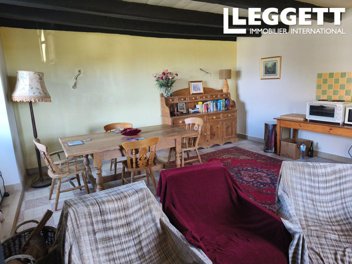 Image No.6-2 Bed House for sale