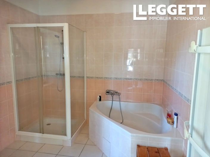 Image No.9-3 Bed House for sale