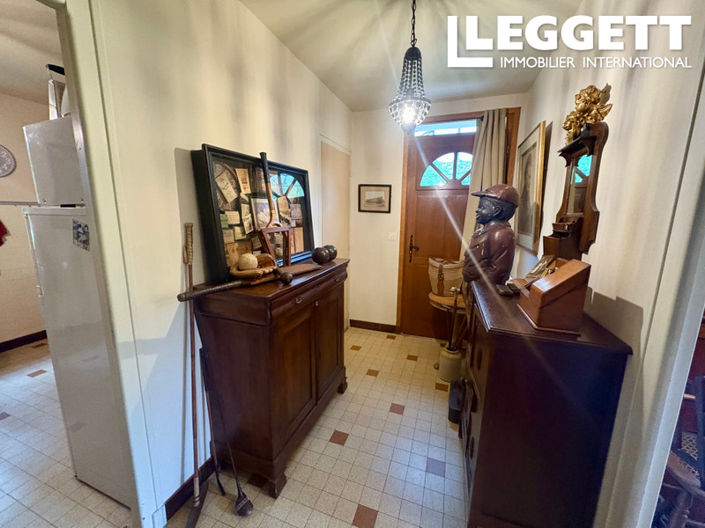 Image No.9-3 Bed House for sale