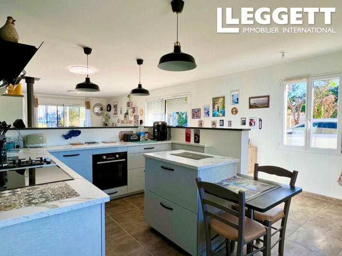 Image No.3-2 Bed House for sale