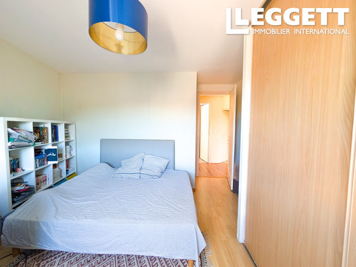 Image No.10-2 Bed Apartment for sale