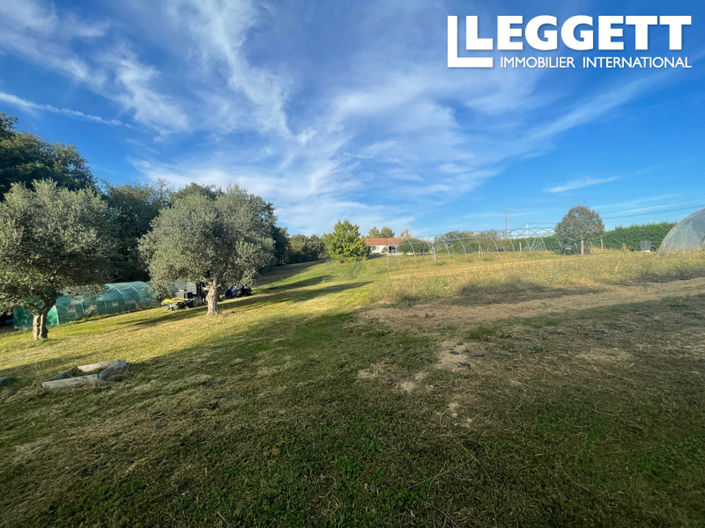 Image No.10-3 Bed House for sale