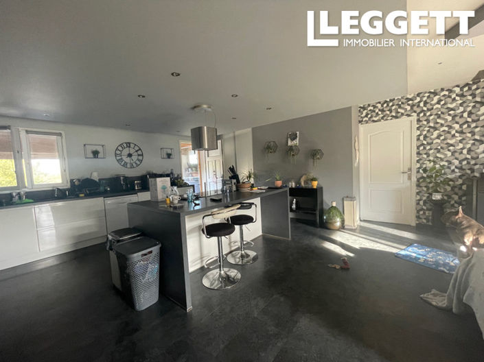 Image No.5-3 Bed House for sale