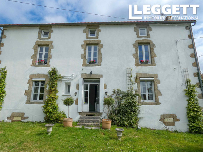 Image No.1-4 Bed House for sale