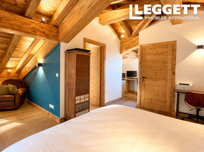 Image No.2-Maison de 5 chambres à vendre à Courchevel