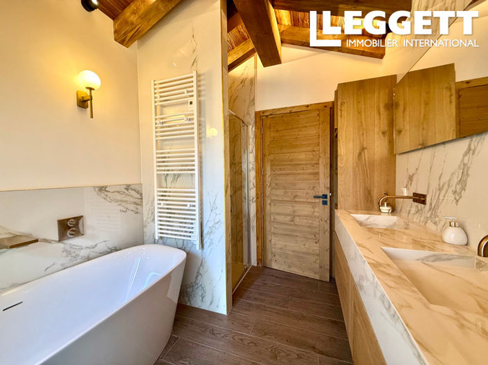 Image No.5-5 Bed House for sale