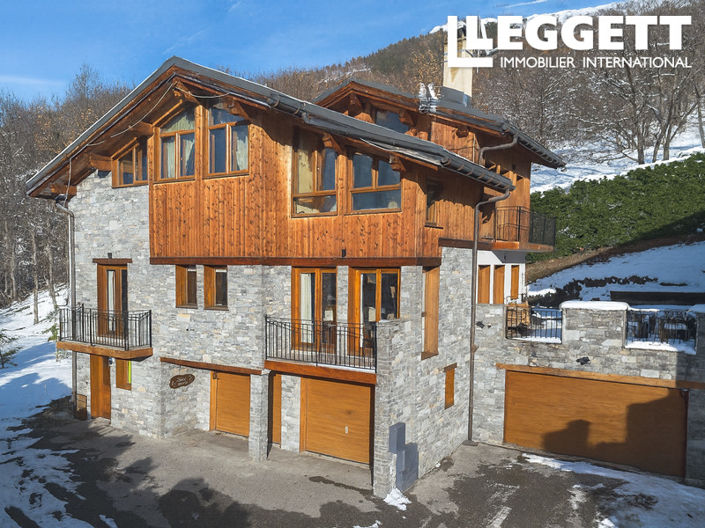 Image No.1-4 Bed House for sale