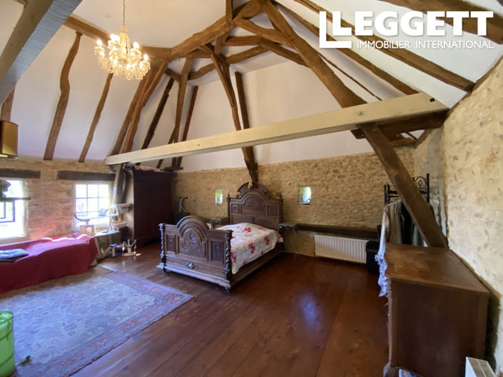 Image No.6-5 Bed House for sale