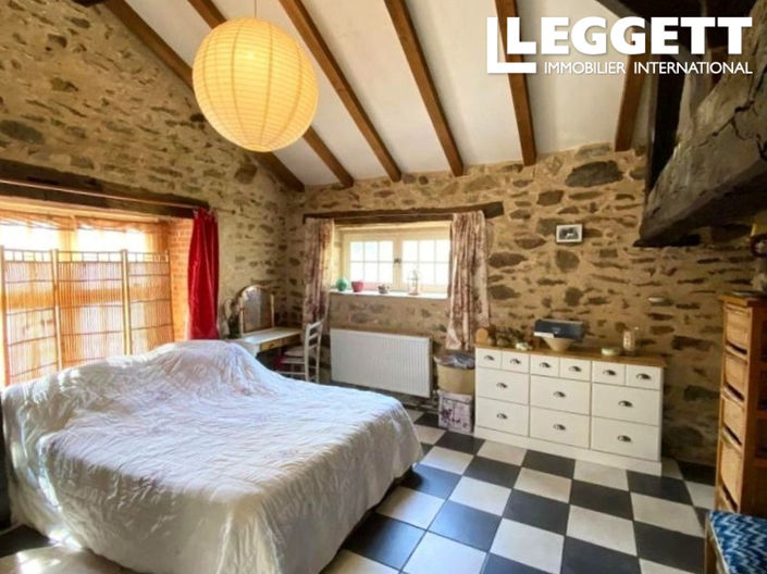 Image No.9-3 Bed House for sale