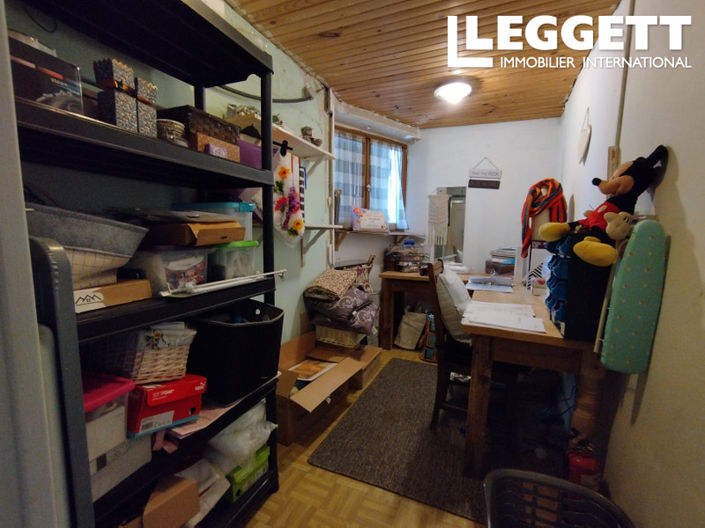 Image No.9-3 Bed House for sale