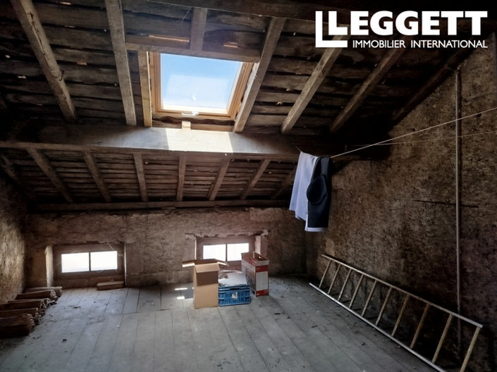 Image No.9-2 Bed House for sale