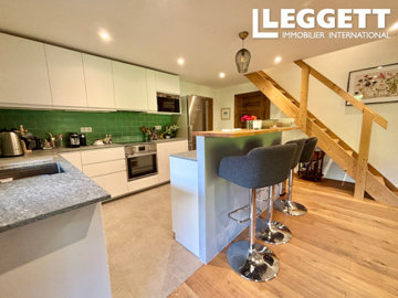 ahr0chm6ly9jzg4uagvzdglhlmltbw8vaw1hz2uvvevom