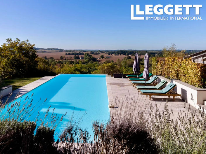 Image No.8-7 Bed Chateaux for sale