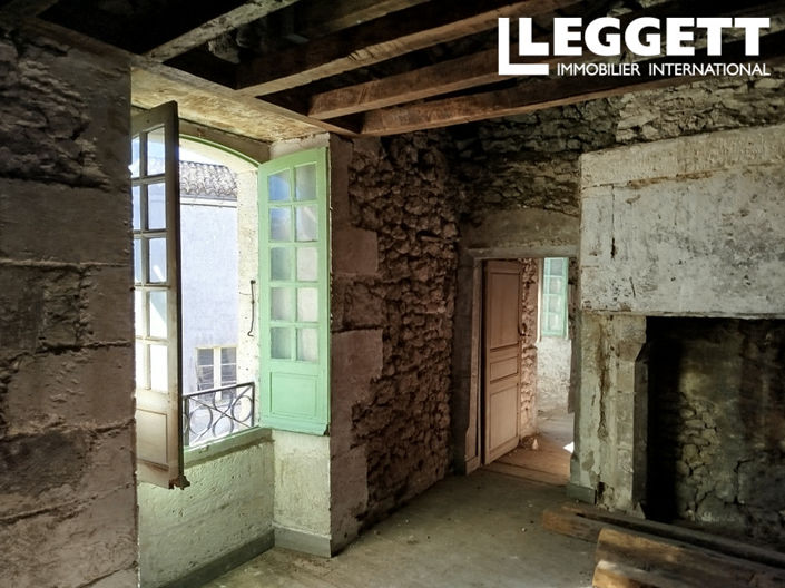 Image No.10-2 Bed House for sale