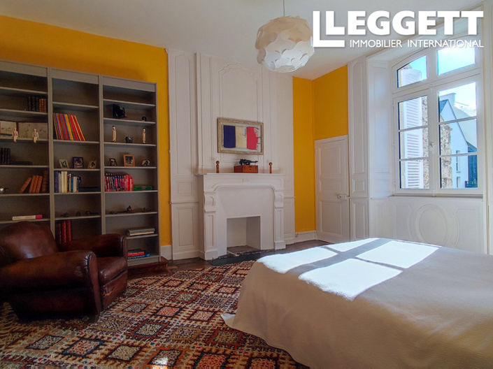 Image No.7-6 Bed House for sale