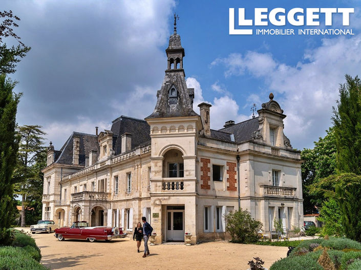 Image No.10-17 Bed Chateaux for sale