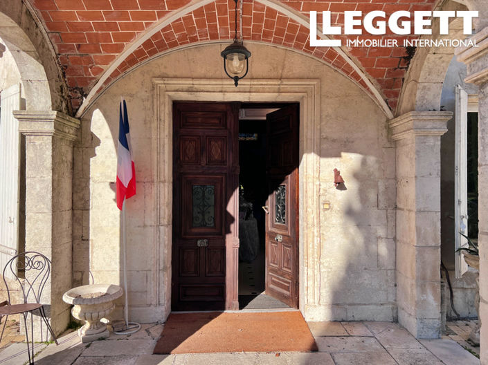 Image No.3-17 Bed Chateaux for sale