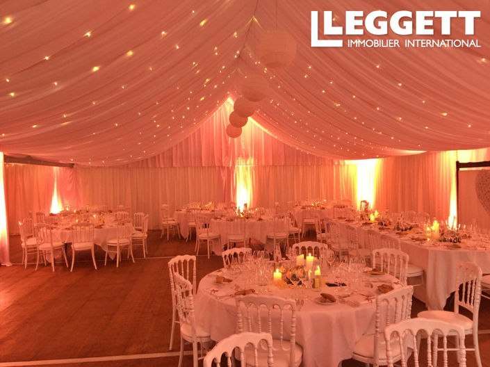 Image No.9-17 Bed Chateaux for sale