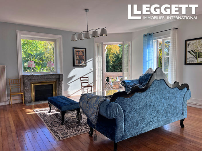 Image No.9-Châteaux de 17 chambres à vendre à Foussignac