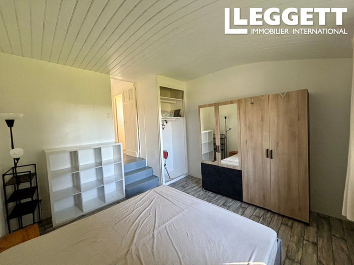 Image No.6-2 Bed House for sale